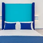 Blue Splendor Apartment