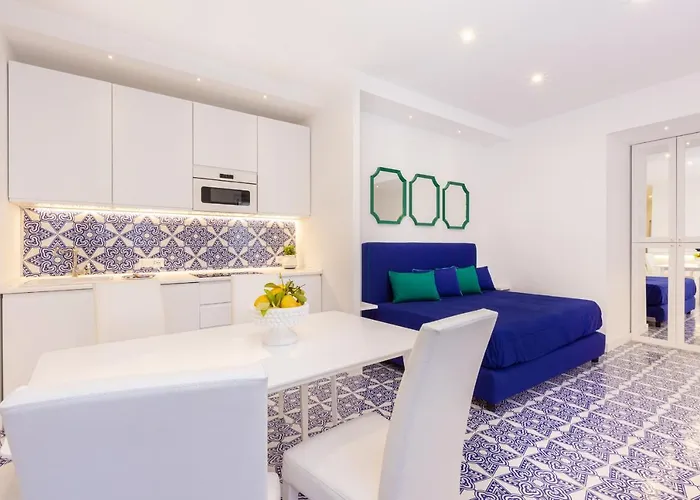 Blue Splendor Apartment