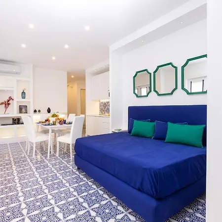 Blue Splendor سورينتو